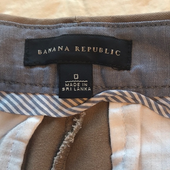 Banana Republic Khaki Shorts - Picture 6 of 6
